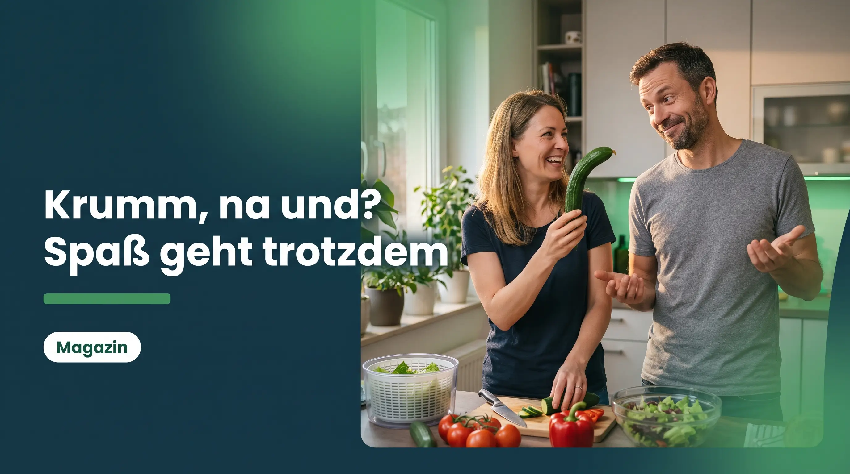 Sex mit krummem Penis: Paar lacht in der Küche über eine krumme Gurke