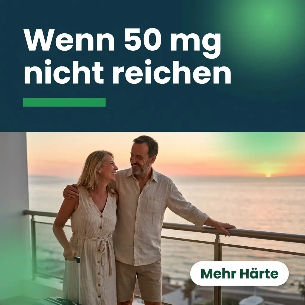 Paar lacht auf dem Hotelbalkon am Meer, Sinnbild für mehr Härte mit Viagra 100 mg